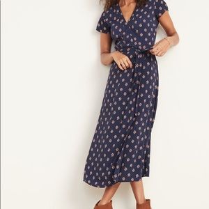 Old Navy Wrap Midi dress floral navy - Large - NWT